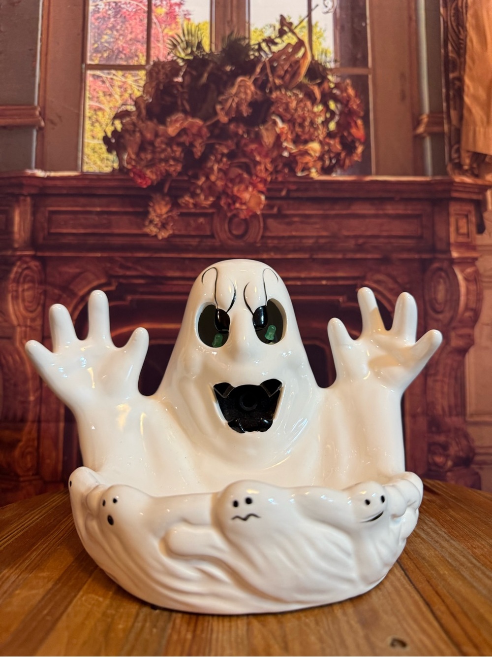 Halloween Ceramic Ghost Candy Bowl 1992 Vintage White Flashing Eyes Sensor Noise